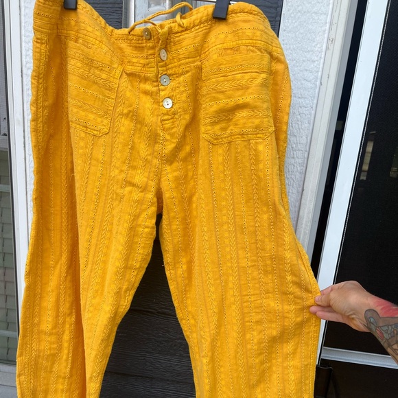 Sundance Pants - Sundance Vibrant Yellow/ mustard women's Pants